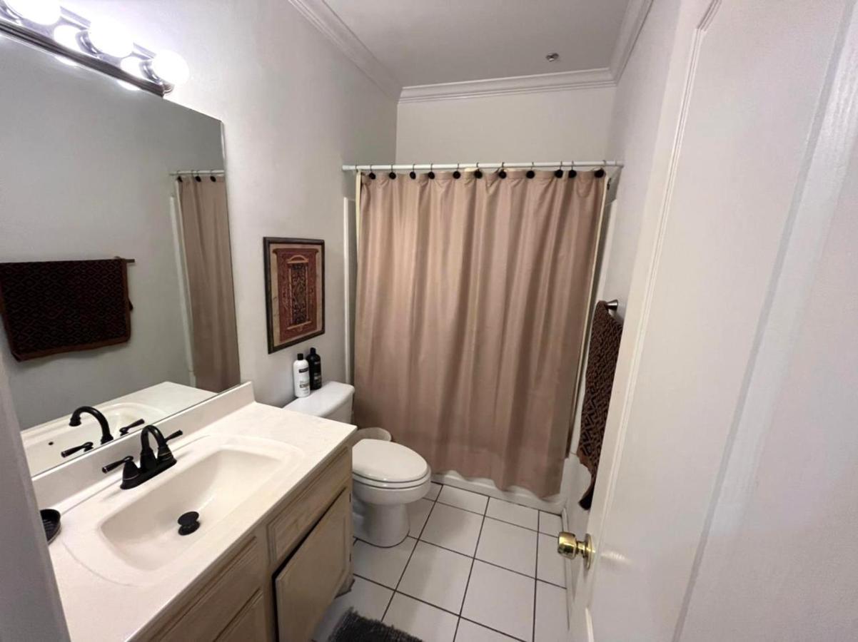 Beautifully Furnished 3Bd 2Br Pool Gated Condo In Mcallen, Tx 法尔 外观 照片