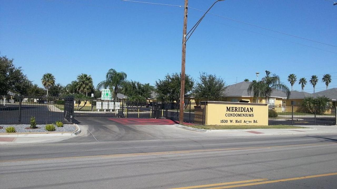 Beautifully Furnished 3Bd 2Br Pool Gated Condo In Mcallen, Tx 法尔 外观 照片