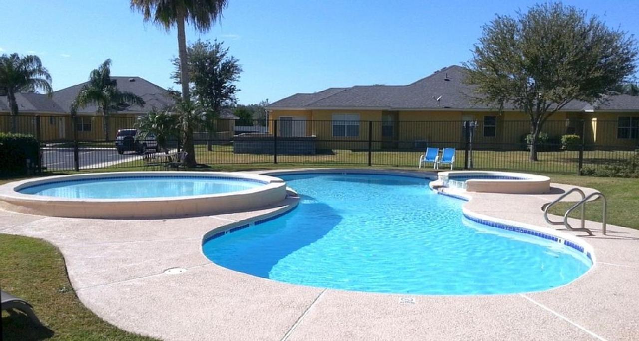 Beautifully Furnished 3Bd 2Br Pool Gated Condo In Mcallen, Tx 法尔 外观 照片